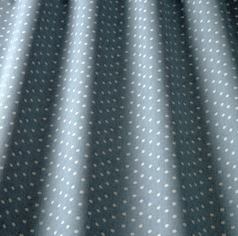 Carousel Wedgewood Polka Dot Oilcloth Tablecloth I-Liv