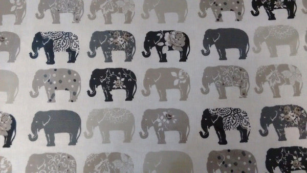 Round Wipe Clean Tablecloth PVC Oilcloth  132cm Elephant Natural